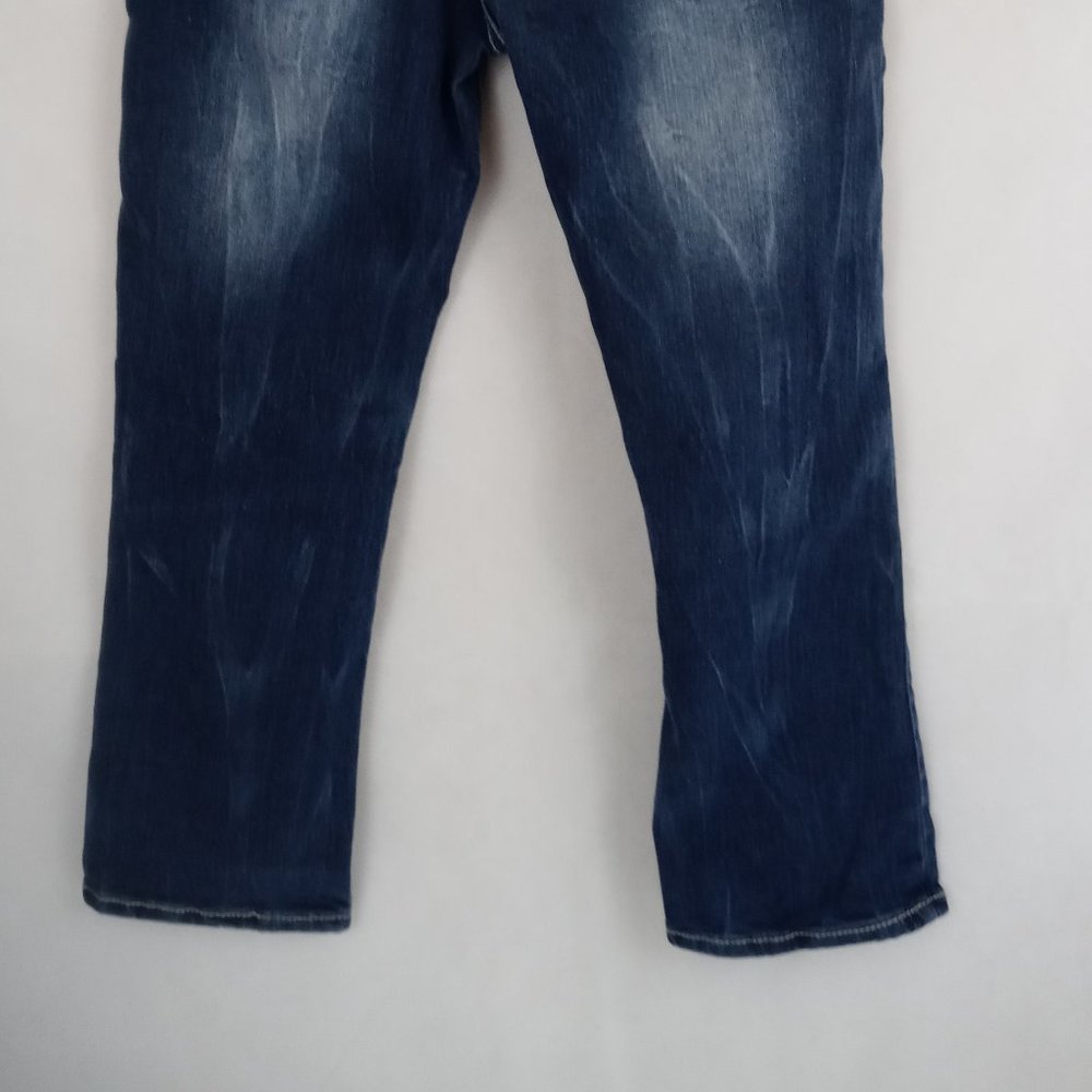 Red Rivet White Washed Ripped Capri's Size 11 - Picture 5 of 11